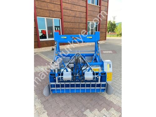 7500 m2 / Hour Tractor Behind Beach Cleaning Machine