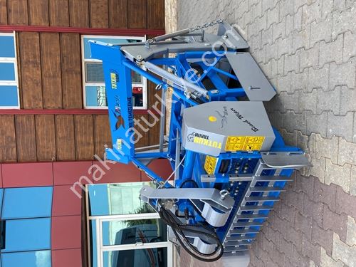 7500 m2 / Hour Tractor Behind Beach Cleaning Machine