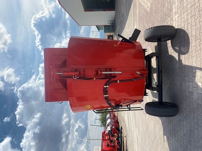 8 M3 Vertical Feed Mixer - 4