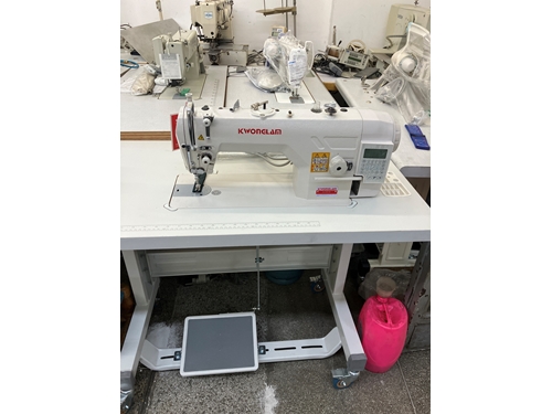 KL 9703-D4 computergesteuerte Flachnähmaschine