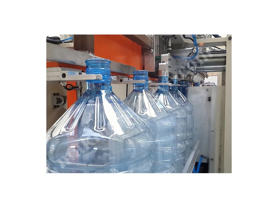 600 Adet / Saat (19 Litre) Pet Şişe Şişirme Makinesi