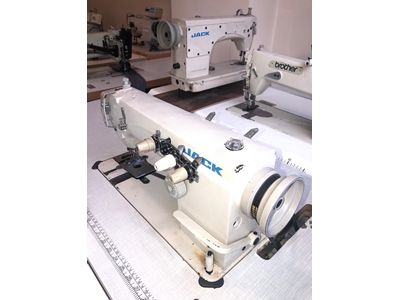 Jack 3-Nadel Kettenstich-Nähmaschine - 4