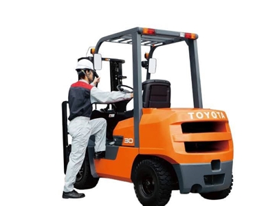 Günlük Haftalık Kiralık Dizel Forkliftler