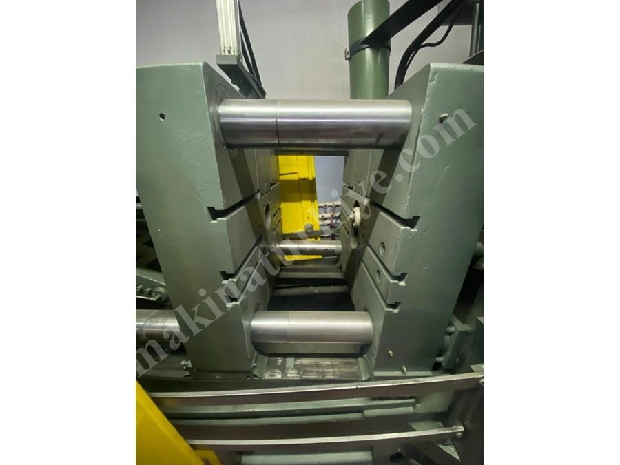 160 Ton Sıcak Kamar (3 El Pres)  Metal Enjeksiyon Makinası