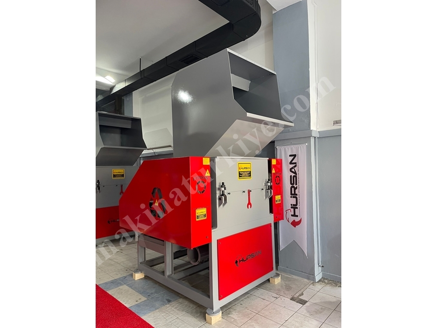 105'lik 3 Döner 10 Bıçaklı Plastik Kırma Makinası