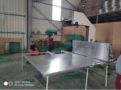 Gezer Tablalı Sünger Kesim Makinası - 1