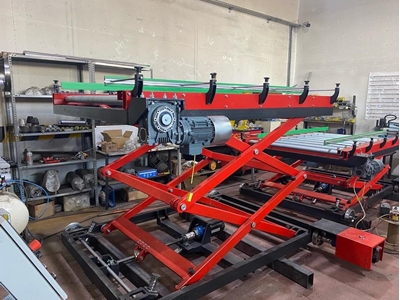 Scissor Shuttle Lift Packaging Conveyor - 1