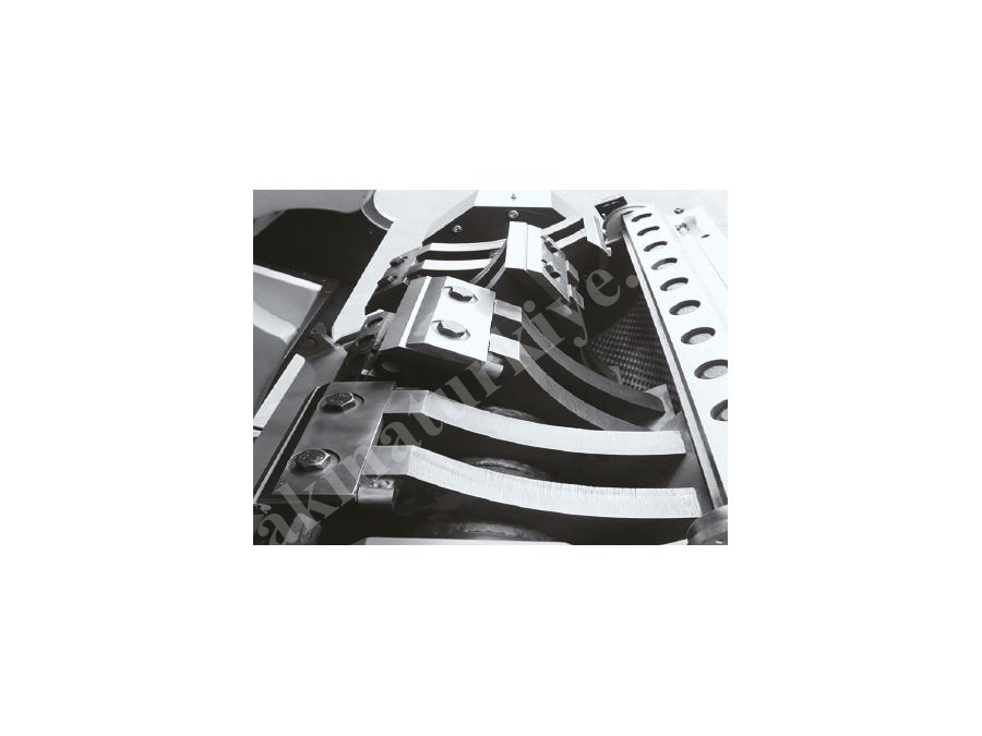800-2000 Mm Ağır İş Plastik Kırma Makinesi