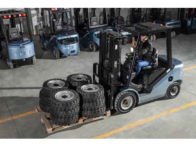 Mıtsubıshı Motorlu 3 Ton Dizel Forklift - 0