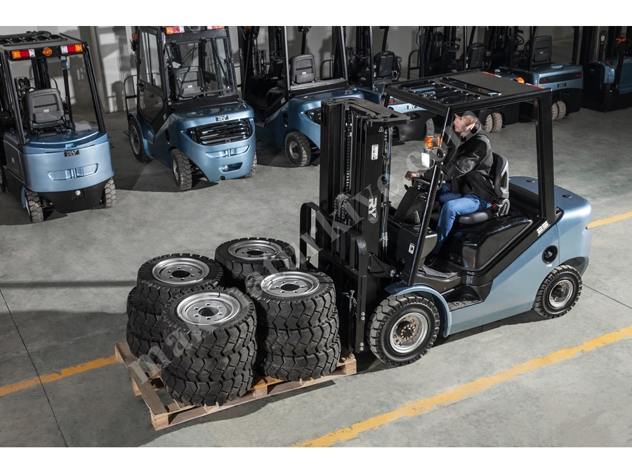 Mıtsubıshı Motorlu 3 Ton Dizel Forklift