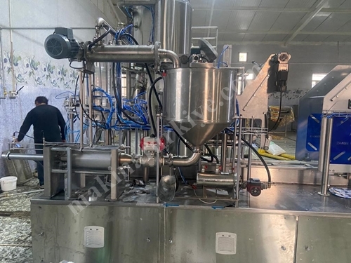 7 kg Jelly Gummy Candy Filling Production Machine