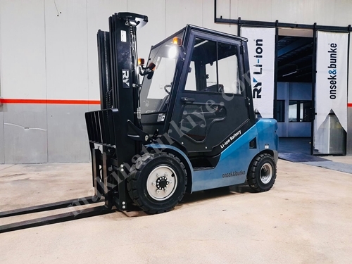 Rakipsiz Güç!! Royal Lityum İyon Akülü 2 Tonluk Standart Asansörlü Forklift