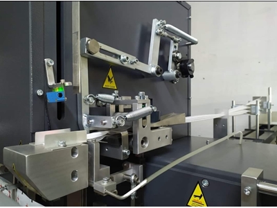 90 Adet / Dakika Tekli Islak Mendil Paketleme Makinası - 1
