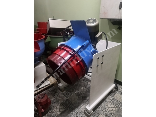 Machine de nettoyage des bavures centrifuge Turbo Jet de 50 litres