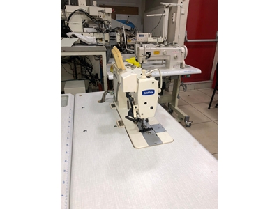 Small Shuttle Double Needle Sewing Machine with Thread Cutter - 4