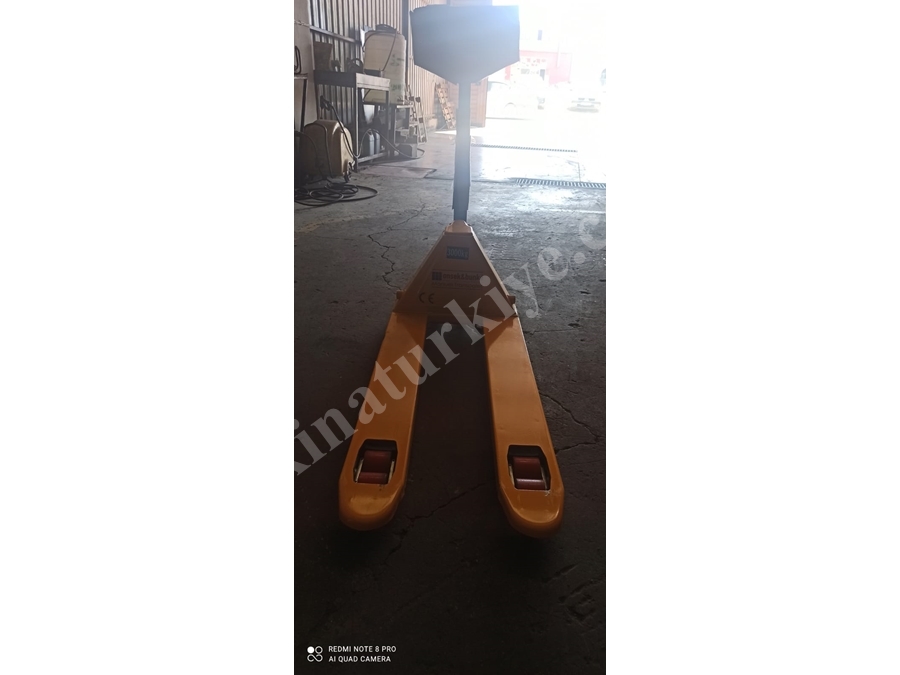 3 Ton 115 mm Döküm Pompalı Transpalet