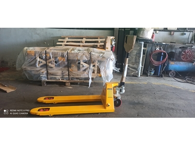 3 Ton 115 mm Döküm Pompalı Transpalet - 1