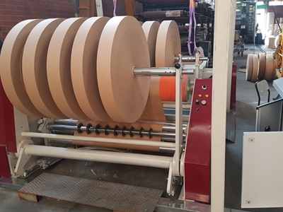 Машина для резки рулонов крафт-бумаги - 2