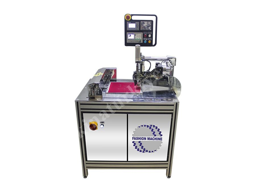 Machine de poinçonnage CNC entièrement automatique
