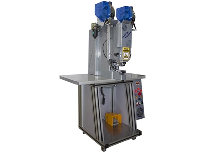 FM-1299-K Otomatik Kuşgözü Çakma Makinası