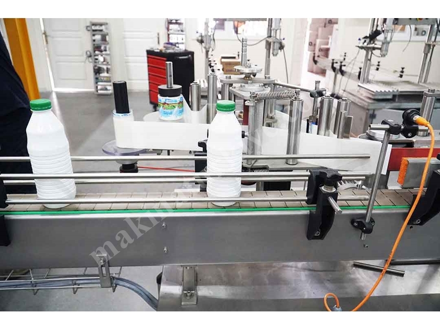 6000 Adet / Saat Otomatik Kova Dolum Kapatma Makinası