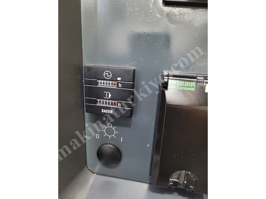 Cnc 5 осевой обрабатывающий центр Deckel Maho Dmu40