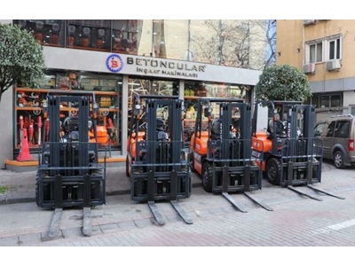 3 Ton Dizel Forktlift - 1