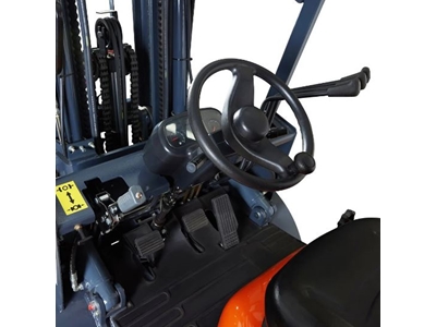 3 Ton Dizel Forktlift - 2