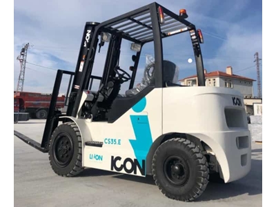 3 Ton Yük Taşıma Kapasiteli Triplex Akülü Forklift - 1