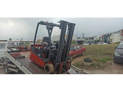 1.6 Ton 5000 mm Asansörlü Akülü Forklift