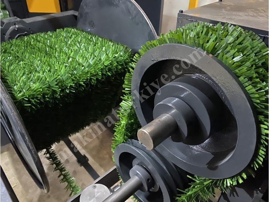 SVR Pro ( 35 m² / Saat ) Tam Otomatik Çim Çit Örme Makinesi