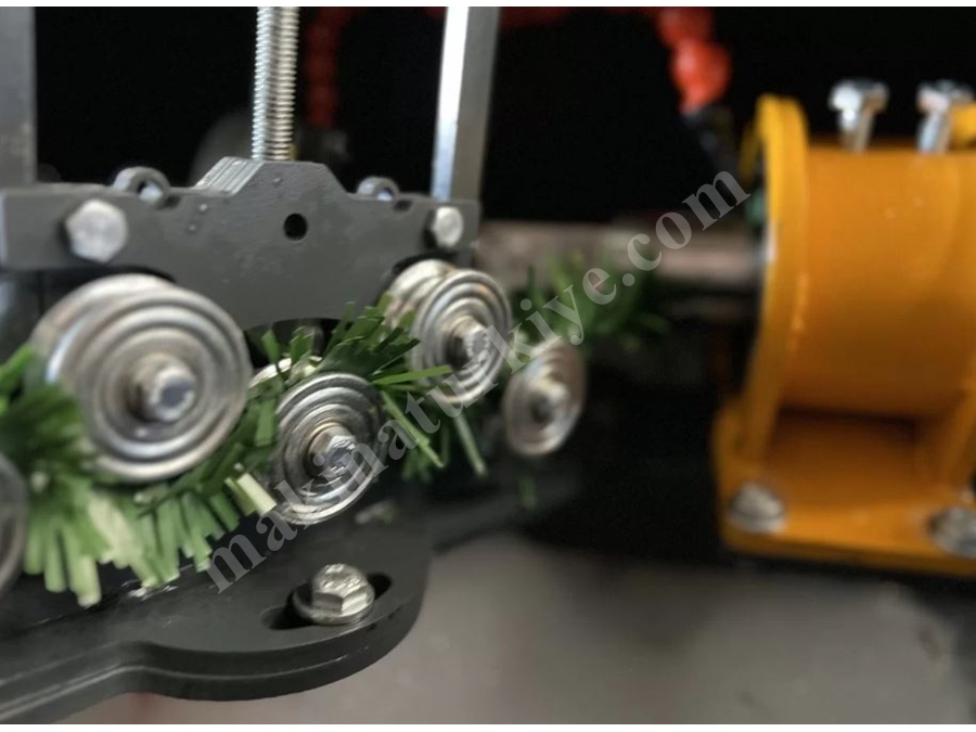 SVR Spinner ( 25 m² / Saat ) Yarı Otomatik Çim Çit Örme Makinesi