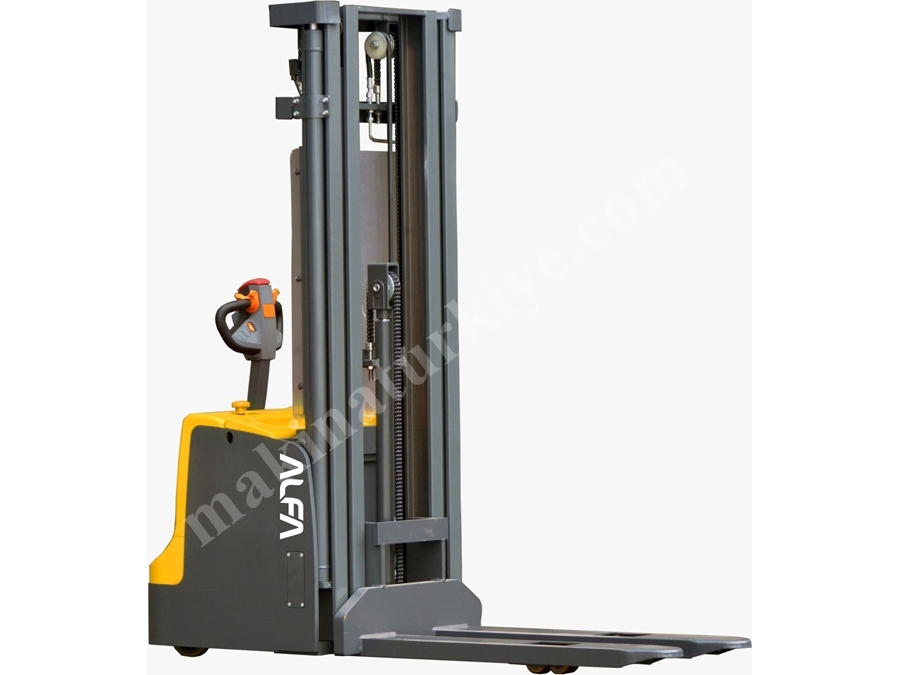 1.5 Ton 4.5 Metre Tam Akülü İstif Makinesi