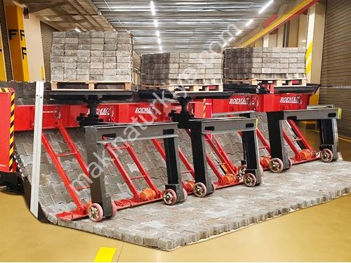 6200 mm Concrete Blocks Curbstone And Paver Machine