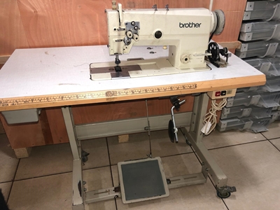 Große Shuttle-Mechanische Doppelnadel-Nähmaschine ohne Stornierung - 4