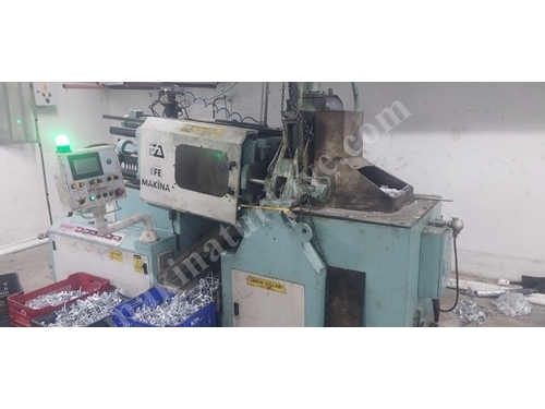 25 Ton Sıcak Kamara Metal Enjeksiyon Makinesi