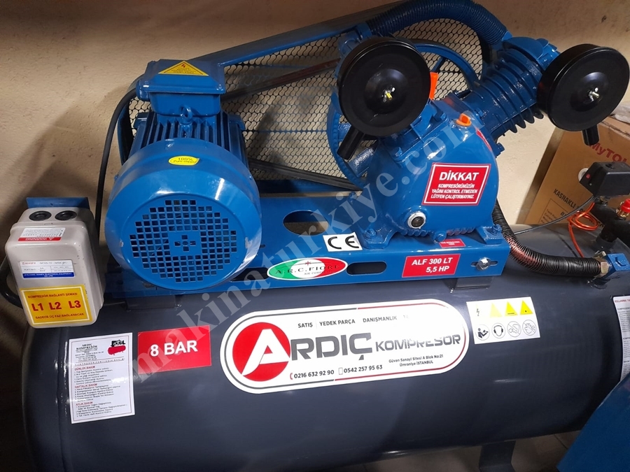 300 Litre 3 Kafalı Trifaze Pistonlu Kompresör