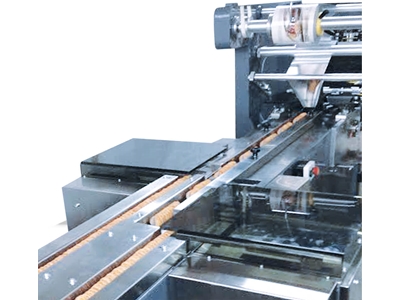 10-80 Adet / Dakika Çift Boksör Beslemeli Yatay Flowpack Paketleme Makinası - 2