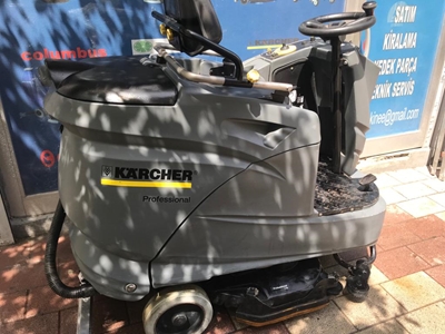 Karcher B 140 Binicili Zemin Yıkama Makinası - 4