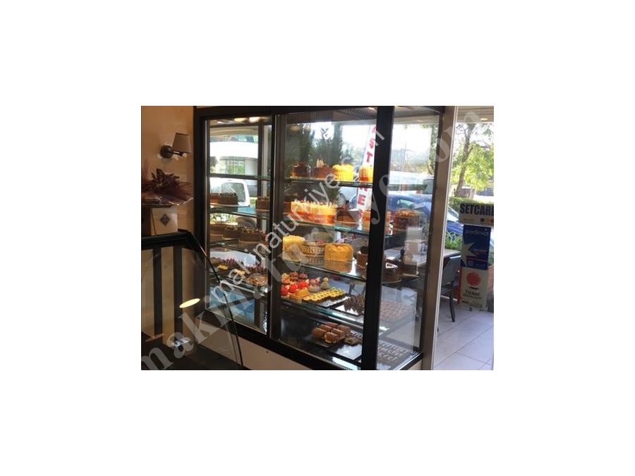 Cake Display Refrigerators