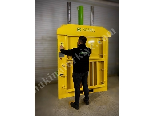 40 Ton (1200x800x1000 mm ) Vertical Baler Machine