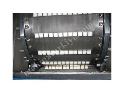 2083 Kg / Hour Automatic R Type Cube Sugar Machine - 2