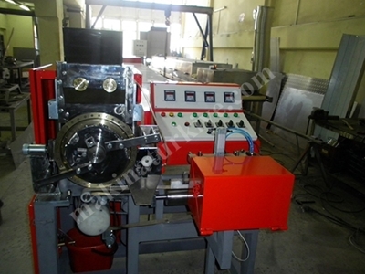 250 Kg / Hour Manual C Type Cube Sugar Machine - 1