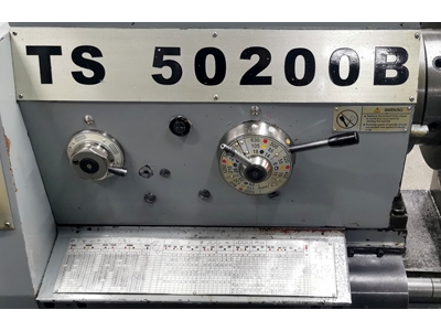 Ø 500 mm (2000 mm ) Üniversal Torna Tezgahı - 8