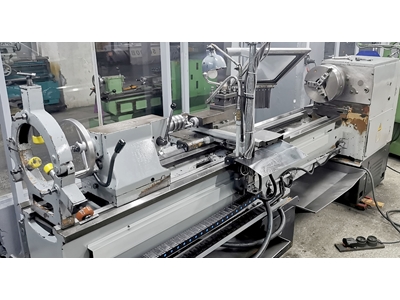 Ø 500 mm (2000 mm ) Üniversal Torna Tezgahı - 9