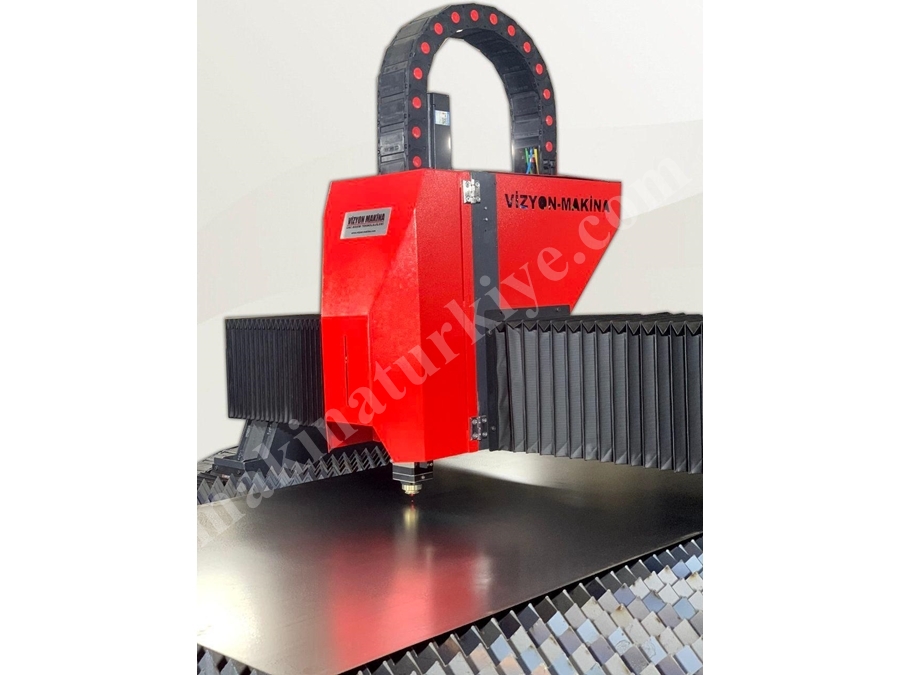 1500x3000 mm 3000 Wat Fiber Lazer Kesim Tezgahı