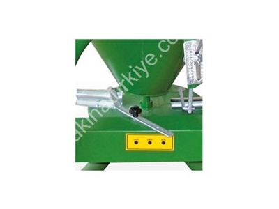 250 Liter/Minute Fertilizer Spreading Machine - 1