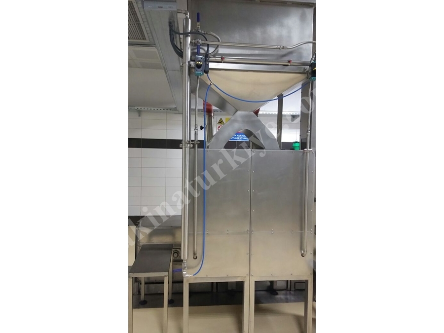1000 Kg / Saat Havalı Kuruyemiş Soyma Makinası