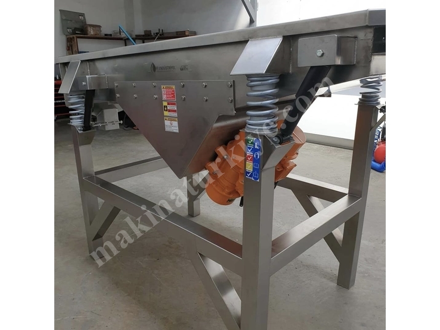 4 Ton / Saat Vibrasyonlu Kuruyemiş Eleme Makinası