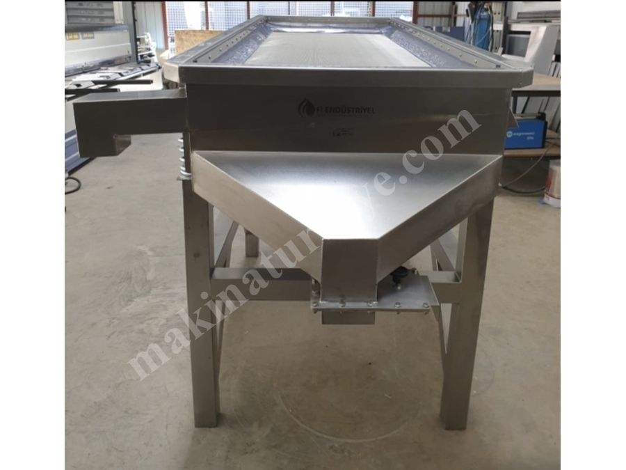 4 Ton / Saat Vibrasyonlu Kuruyemiş Eleme Makinası